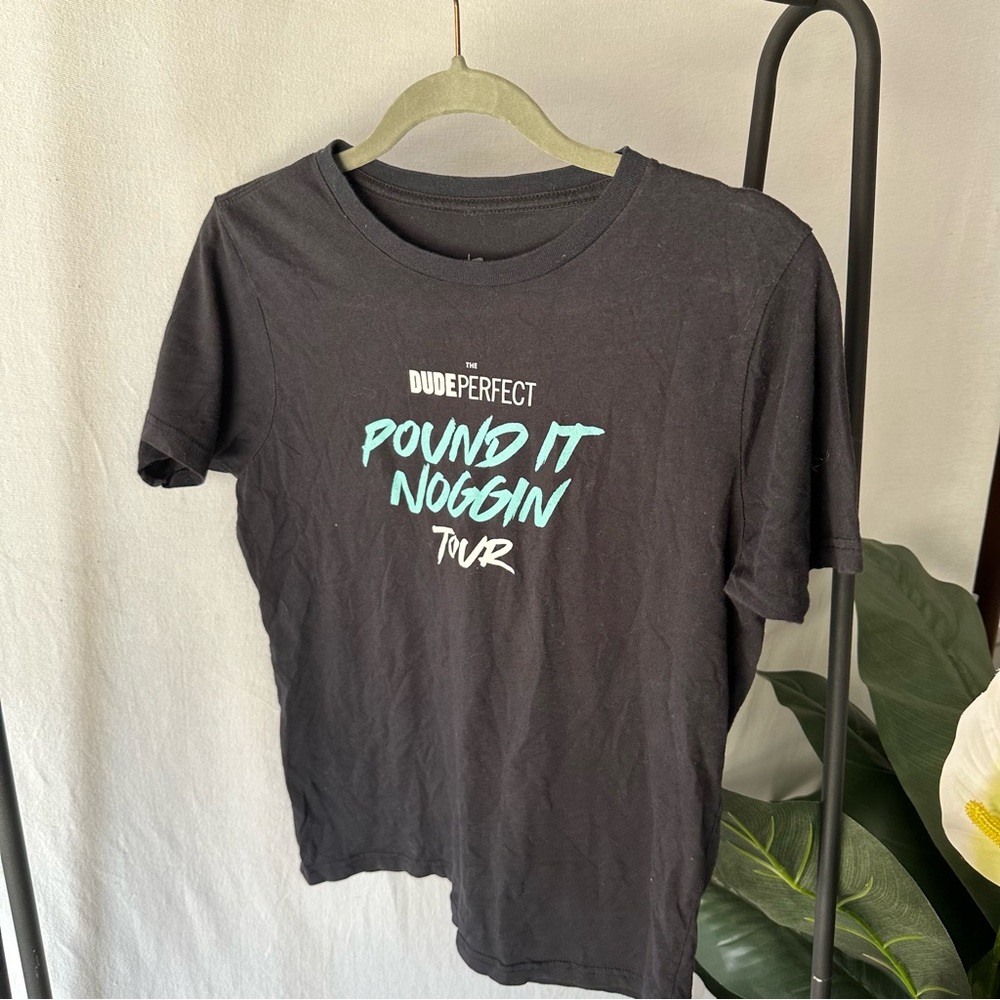 Dude Perfect Tour Merch Tshirt / Size Youth XL